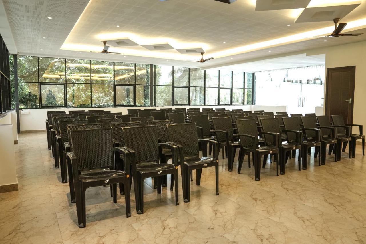 אטירפאלי Bluemist Resorts מראה חיצוני תמונה